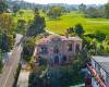 7604 Country Club Drive, La Jolla, California, United States 92037, 4 Bedrooms Bedrooms, ,1 BathroomBathrooms,For sale,Country Club Drive,200005168