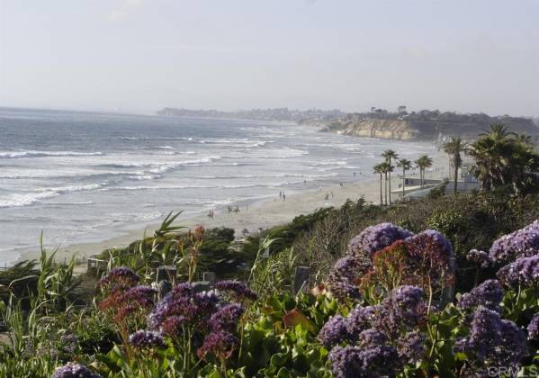 1733 Coast, Del Mar, California, United States 92014, 2 Bedrooms Bedrooms, ,For sale,Coast,200005227