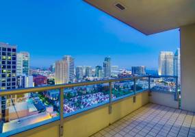 700 E Street, San Diego, California, United States 92101, 2 Bedrooms Bedrooms, ,For sale,E Street,200005256