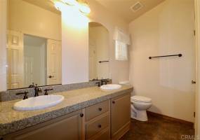 525 El Norte Pkwy, Escondido, California, United States 92026, 2 Bedrooms Bedrooms, ,For sale,El Norte Pkwy,200005302