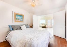 308 Pacific St, Oceanside, California, United States 92054, 3 Bedrooms Bedrooms, ,For sale,Pacific St,200005444