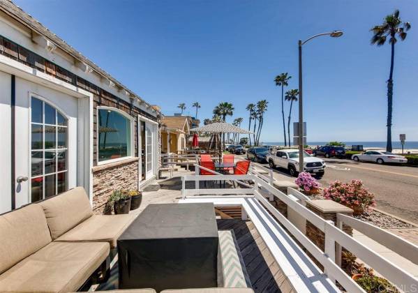 308 Pacific St, Oceanside, California, United States 92054, 3 Bedrooms Bedrooms, ,For sale,Pacific St,200005444