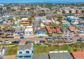 304 Pacific St, Oceanside, California, United States 92054, 2 Bedrooms Bedrooms, ,For sale,Pacific St,200005445