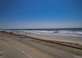 304 Pacific St, Oceanside, California, United States 92054, 2 Bedrooms Bedrooms, ,For sale,Pacific St,200005445