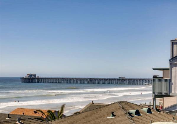 304 Pacific St, Oceanside, California, United States 92054, 2 Bedrooms Bedrooms, ,For sale,Pacific St,200005445