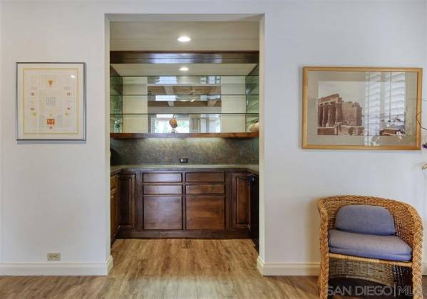 7725 Ivanhoe Ave. East, La Jolla, California, United States 92037, 3 Bedrooms Bedrooms, ,1 BathroomBathrooms,For sale,Ivanhoe Ave. East,200005466