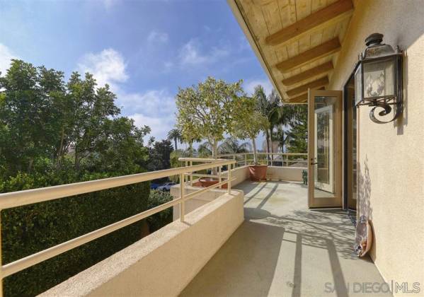 7725 Ivanhoe Ave. East, La Jolla, California, United States 92037, 3 Bedrooms Bedrooms, ,1 BathroomBathrooms,For sale,Ivanhoe Ave. East,200005466