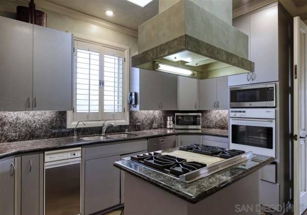 7725 Ivanhoe Ave. East, La Jolla, California, United States 92037, 3 Bedrooms Bedrooms, ,1 BathroomBathrooms,For sale,Ivanhoe Ave. East,200005466