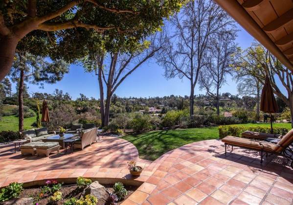 5557 San Elijo, Rancho Santa Fe, California, United States 92067, 5 Bedrooms Bedrooms, ,1 BathroomBathrooms,For sale,San Elijo,200005538