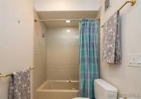 1099 1st Street, Coronado, California, United States 92118, 2 Bedrooms Bedrooms, ,1 BathroomBathrooms,For sale,1st Street,200005720