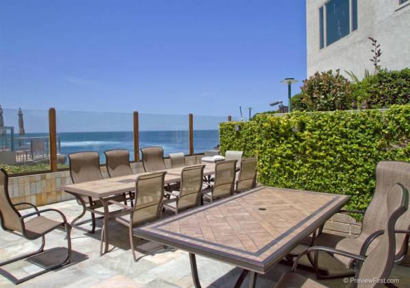 240 Coast Blvd, La Jolla, California, United States 92037, 2 Bedrooms Bedrooms, ,For sale,Coast Blvd,200005791