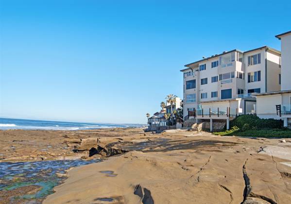 240 Coast Blvd, La Jolla, California, United States 92037, 2 Bedrooms Bedrooms, ,For sale,Coast Blvd,200005791