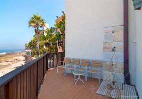 240 Coast Blvd, La Jolla, California, United States 92037, 2 Bedrooms Bedrooms, ,For sale,Coast Blvd,200005791