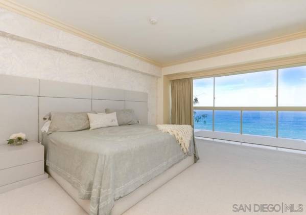 939 Coast, La Jolla, California, United States 92037, 3 Bedrooms Bedrooms, ,For sale,Coast,200005848