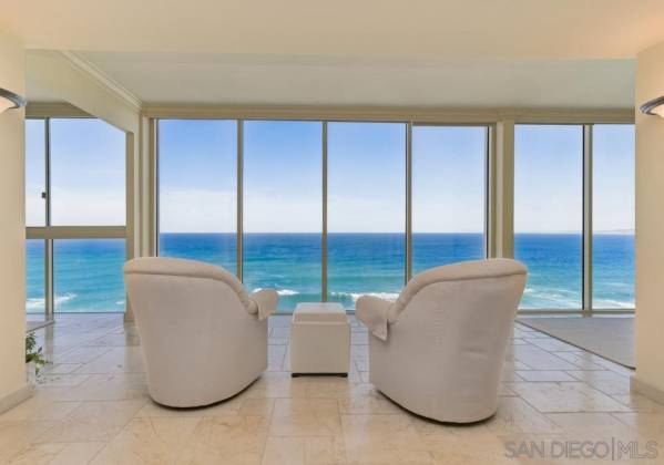 939 Coast, La Jolla, California, United States 92037, 3 Bedrooms Bedrooms, ,For sale,Coast,200005848