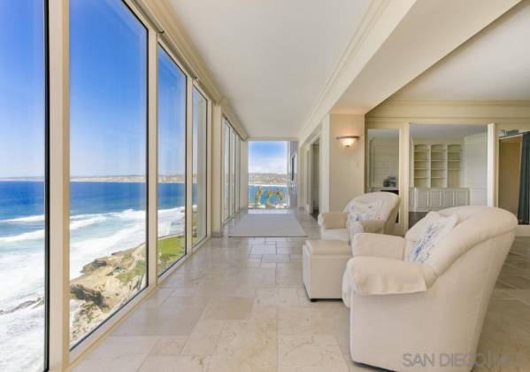 939 Coast, La Jolla, California, United States 92037, 3 Bedrooms Bedrooms, ,For sale,Coast,200005848