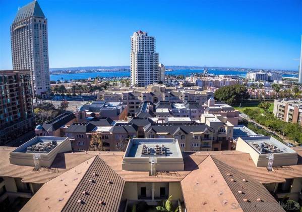 301 G St, San Diego, California, United States 92101, 2 Bedrooms Bedrooms, ,1 BathroomBathrooms,For sale,G St,200005959