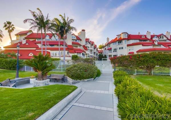 1099 1st Street, Coronado, California, United States 92118, 2 Bedrooms Bedrooms, ,1 BathroomBathrooms,For sale,1st Street,200006016