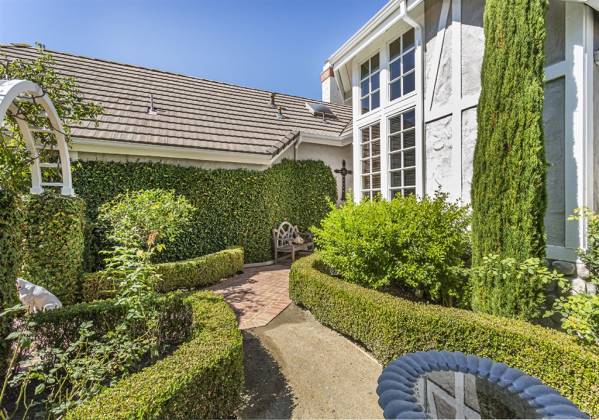 5102 Triple Crown Row, San Diego, California, United States 92130, 2 Bedrooms Bedrooms, ,1 BathroomBathrooms,For sale,Triple Crown Row,200006101