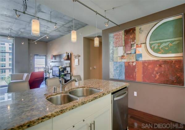 1494 Union St, San Diego, California, United States 92101, 2 Bedrooms Bedrooms, ,For sale,Union St,200006172