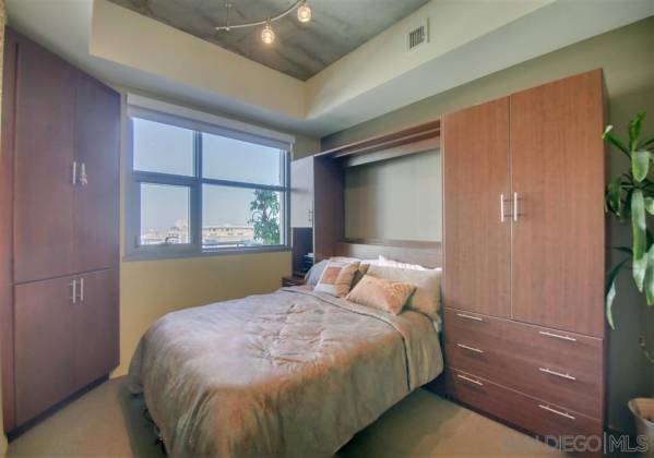 1494 Union St, San Diego, California, United States 92101, 2 Bedrooms Bedrooms, ,For sale,Union St,200006172