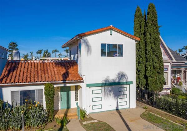 840-846 A Avenue, Coronado, California, United States 92118, 4 Bedrooms Bedrooms, ,For sale,A Avenue,200006497