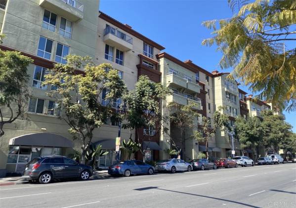 1501 Front St, San Diego, California, United States 92101, ,For sale,Front St,200006499