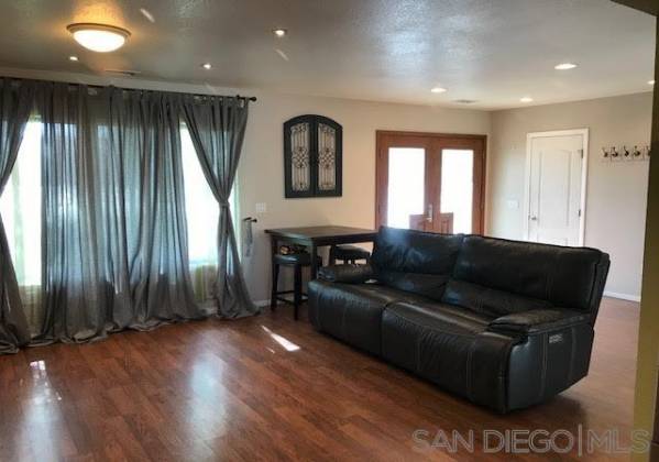 163 G Street, Chula vista, California, United States 91910, 3 Bedrooms Bedrooms, ,For sale,G Street,200006508