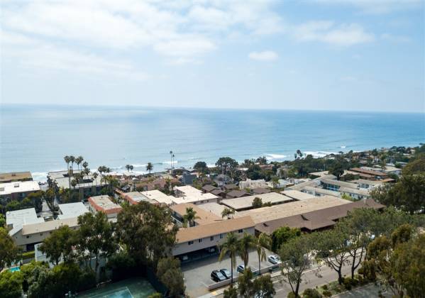 460 Camino Del Mar, Del Mar, California, United States 92014, 2 Bedrooms Bedrooms, ,For sale,Camino Del Mar,200006624