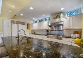 600 Margarita Avenue, Coronado, California, United States 92118, 4 Bedrooms Bedrooms, ,1 BathroomBathrooms,For sale,Margarita Avenue,200006748