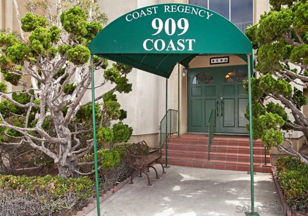 909 Coast Blvd, La Jolla, California, United States 92037, 2 Bedrooms Bedrooms, ,For sale,Coast Blvd,200006786