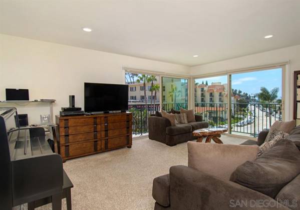 909 Coast Blvd, La Jolla, California, United States 92037, 2 Bedrooms Bedrooms, ,For sale,Coast Blvd,200006786