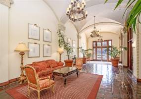 702 Ash St, San Diego, California, United States 92101, 1 Bedroom Bedrooms, ,For sale,Ash St,200006809