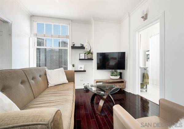 702 Ash St, San Diego, California, United States 92101, 1 Bedroom Bedrooms, ,For sale,Ash St,200006809