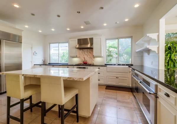 4021 Bandini, San Diego, California, United States 92103, 3 Bedrooms Bedrooms, ,For sale,Bandini,200006861