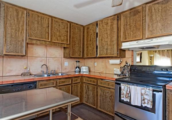 1321 Oakdale Ave, El Cajon, California, United States 92021, 2 Bedrooms Bedrooms, ,1 BathroomBathrooms,For sale,Oakdale Ave,200007083