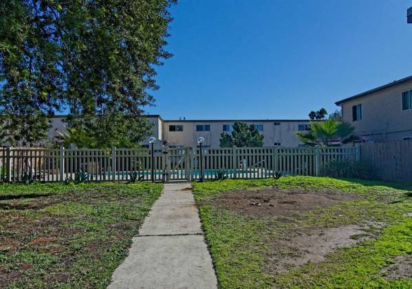 1321 Oakdale Ave, El Cajon, California, United States 92021, 2 Bedrooms Bedrooms, ,1 BathroomBathrooms,For sale,Oakdale Ave,200007083