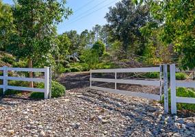 515 SKY MESA RD, ALPINE, California, United States 91901, 4 Bedrooms Bedrooms, ,For sale,SKY MESA RD,200007163