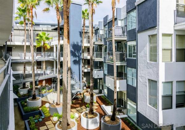 101 Market St, San Diego, California, United States 92101, 1 Bedroom Bedrooms, ,For sale,Market St,200007580