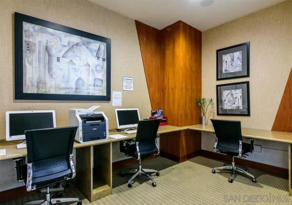 101 Market St, San Diego, California, United States 92101, 1 Bedroom Bedrooms, ,For sale,Market St,200007580