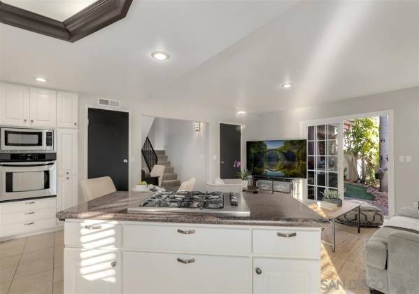 1744 Burgundy Rd, Encinitas, California, United States 92024, 4 Bedrooms Bedrooms, ,1 BathroomBathrooms,For sale,Burgundy Rd,200007581