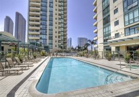 555 Front St, San Diego, California, United States 92101, 2 Bedrooms Bedrooms, ,For sale,Front St,200007657