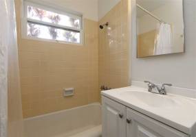 411 Vincente Way, La Jolla, California, United States 92037, 3 Bedrooms Bedrooms, ,For sale,Vincente Way,200007846