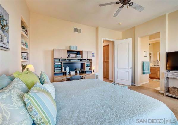 3862 Quarter Mile Dr, San Diego, California, United States 92130, 3 Bedrooms Bedrooms, ,1 BathroomBathrooms,For sale,Quarter Mile Dr,200007884