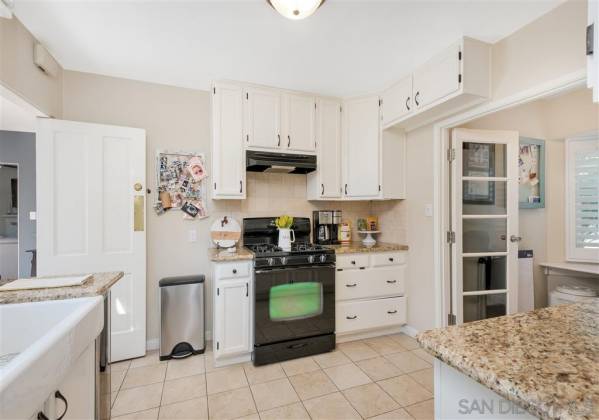 340 Glorietta Pl, Coronado, California, United States 92118, 2 Bedrooms Bedrooms, ,For sale,Glorietta Pl,200007907