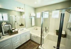 6115 Flagstone Row, La Jolla, California, United States 92037, 3 Bedrooms Bedrooms, ,1 BathroomBathrooms,For sale,Flagstone Row,200007916