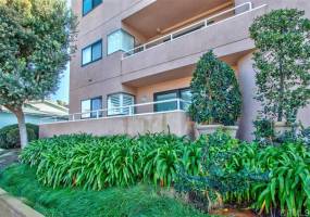 1115 Pearl St, La Jolla, California, United States 92037, 2 Bedrooms Bedrooms, ,For sale,Pearl St,200007929