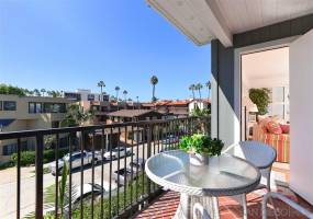 2130 Vallecitos, La Jolla, California, United States 92037, 2 Bedrooms Bedrooms, ,For sale,Vallecitos,200007990