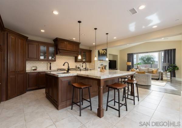 6658 Granite Crest, San Diego, California, United States 92130, 5 Bedrooms Bedrooms, ,1 BathroomBathrooms,For sale,Granite Crest,200007996