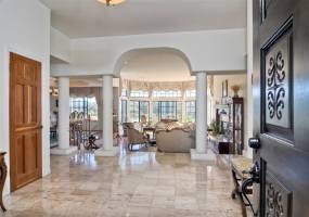 2325 Vista Royal, Vista, California, United States 92084, 5 Bedrooms Bedrooms, ,2 BathroomsBathrooms,For sale,Vista Royal,200008017